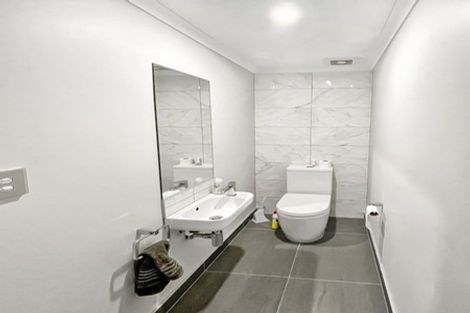 Photo of property in 4 Tuamaka Lane, Hobsonville, Auckland, 0616