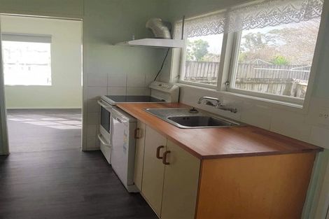 Photo of property in 61 Sandspit Road, Waiuku, 2123