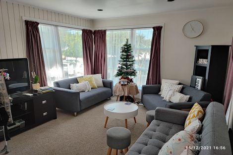 Photo of property in 54 Megan Avenue, Pakuranga Heights, Auckland, 2010