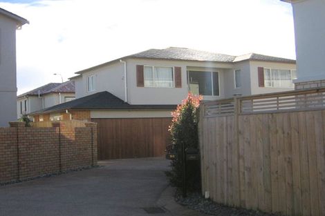 Photo of property in 30 Kaseng Place, East Tamaki Heights, Auckland, 2016