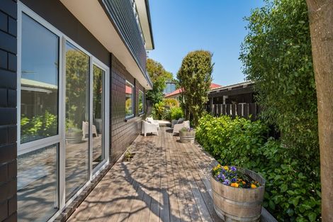 Photo of property in 28 Huntsbury Avenue, Huntsbury, Christchurch, 8022