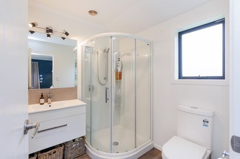 Photo of property in 52 Centre Road, Aokautere, Palmerston North, 4471