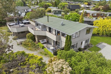 Photo of property in 40 Hunter Crescent, Wanaka, 9305