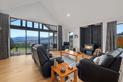 Photo of property in 13 Kotare Drive, Wanaka, 9305