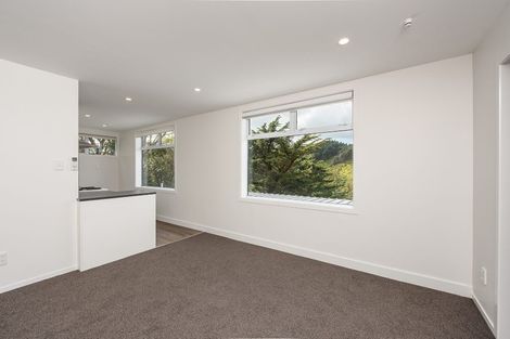 Photo of property in 25f2 Kitchener Terrace, Johnsonville, Wellington, 6037