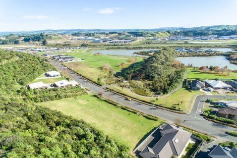 Photo of property in 123 Lakes Boulevard, Pyes Pa, Tauranga, 3112
