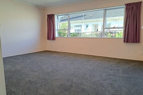 Photo of property in 148 Tukapa Street, Westown, New Plymouth, 4310