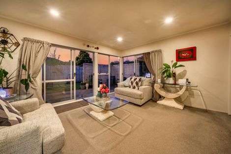 Photo of property in 20 Memphis Grove, Totara Park, Upper Hutt, 5018