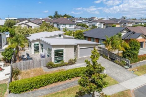 Photo of property in 373 Millwater Parkway, Silverdale, 0932