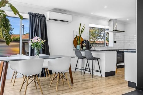 Photo of property in 18 Kalmia Place, Kaiapoi, 7630