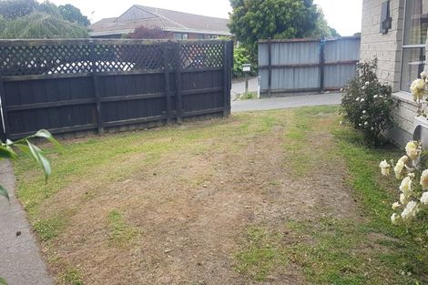 Photo of property in 12 Ruddenklau Lane, Bishopdale, Christchurch, 8053