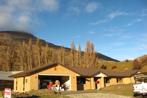 Photo of property in 42 Onslow Road, Lake Hayes, Queenstown, 9304