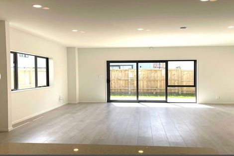 Photo of property in 11 Faithful Drive, Karaka, Papakura, 2113