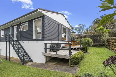 Photo of property in 2/4 Grove Lane, Pakuranga, Auckland, 2010
