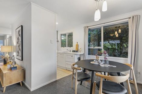 Photo of property in 78 Eskdale Road, Birkdale, Auckland, 0626