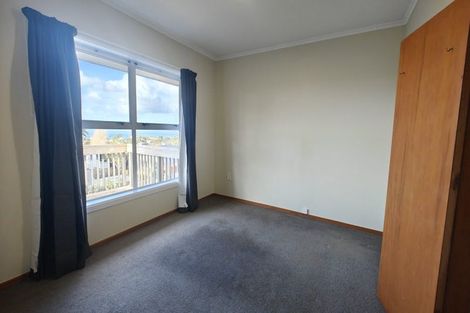Photo of property in 4/73 Castor Bay Road, Castor Bay, Auckland, 0620