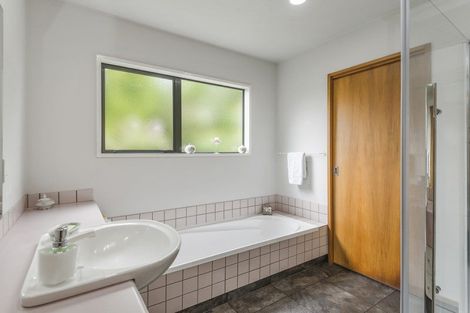 Photo of property in 8 Hamish Place, Westmorland, Christchurch, 8025