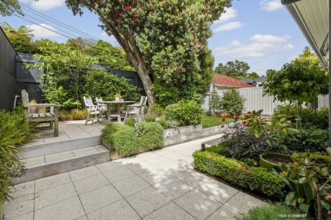 Photo of property in 82 Messines Road, Karori, Wellington, 6012