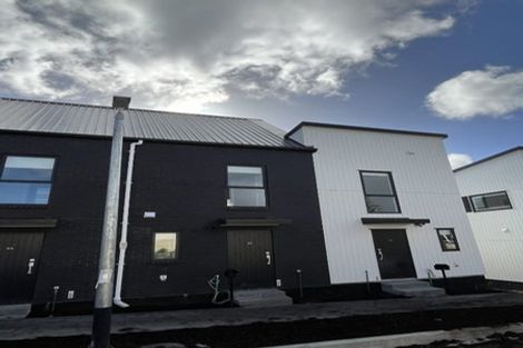 Photo of property in 2/125b Metcalfe Road, Ranui, Auckland, 0612