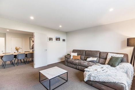 Photo of property in 44c Gilbransen Road, Kumeu, 0810