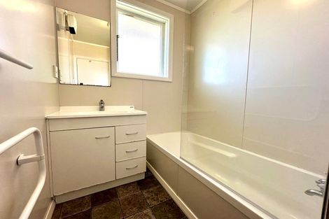 Photo of property in 20 Anderson Road, Waiwera South, Clinton, 9584