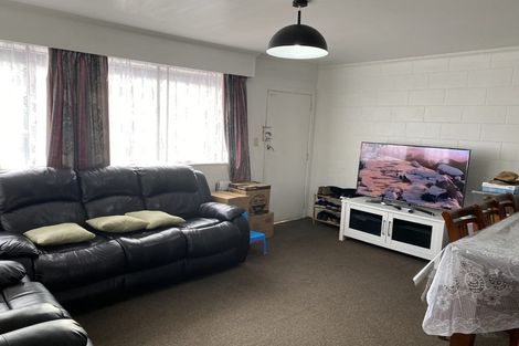 Photo of property in 10f6 Rawson Street, Tawa, Wellington, 5028