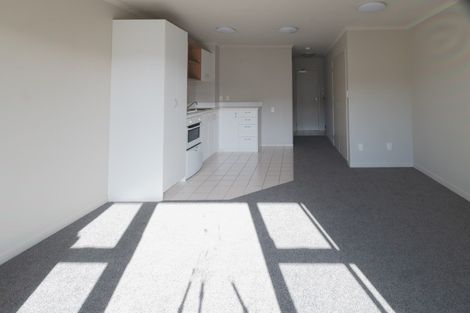 Photo of property in 24/8 Carolina Place, Albany, Auckland, 0632