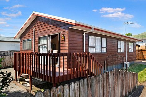 Photo of property in 4/28 Islington Avenue, New Lynn, Auckland, 0600