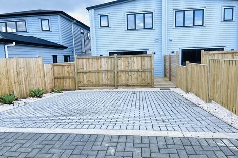 Photo of property in 44 Auranga Drive, Karaka, 2113