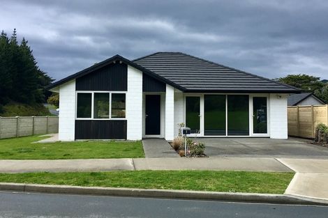 Photo of property in 1 Tradewinds Drive, Whitby, Porirua, 5024