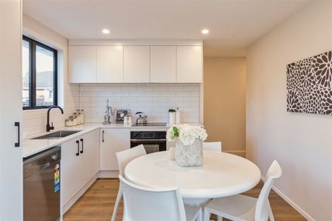 Photo of property in 52 Waipani Road, Te Atatu Peninsula, Auckland, 0610