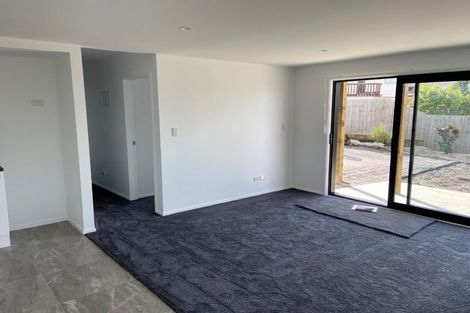 Photo of property in 52 Solar Road, Glen Eden, Auckland, 0602