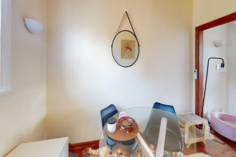 Photo of property in 534 Featherston Street, Roslyn, Palmerston North, 4414