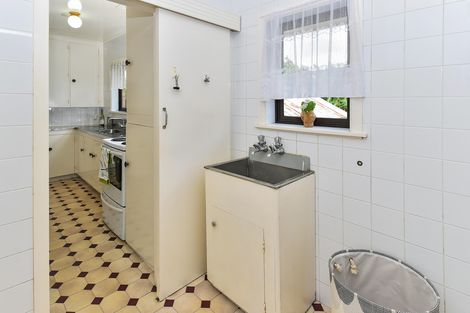 Photo of property in 8 Colin Street, Mangere, Auckland, 2022