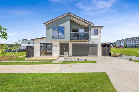 Photo of property in 48 Emerald Avenue, Rosehill, 2113