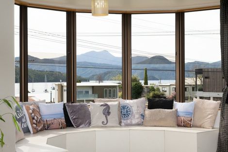 Photo of property in 318 Waikawa Road, Waikawa, Picton, 7220