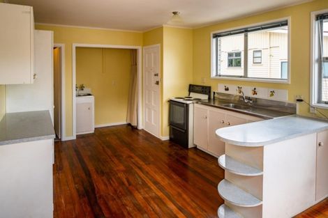 Photo of property in 4 Helvetia Grove, Naenae, Lower Hutt, 5011