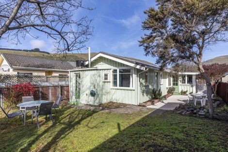 Photo of property in 35 Colenso Street, Sumner, Christchurch, 8081