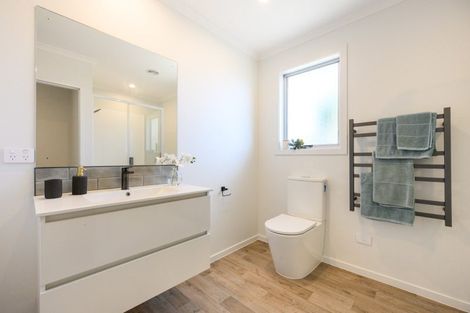 Photo of property in 9 Pinedale Parade, Milson, Palmerston North, 4414