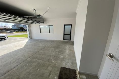 Photo of property in 9 Nagra Lane, Papakura, 2110