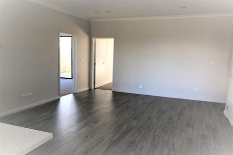 Photo of property in 23 Sapwood Crescent, Takanini, 2110