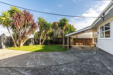 Photo of property in 115 Stanley Road, Glenfield, Auckland, 0629