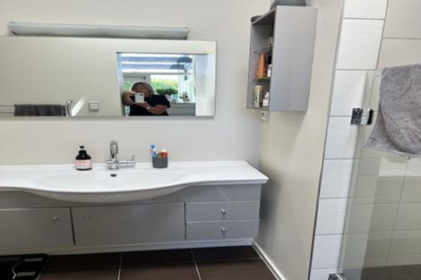 Photo of property in 5 Whareora Terrace, Cashmere, Christchurch, 8022