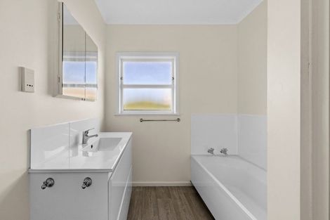 Photo of property in 42 James Foley Avenue, Pirimai, Napier, 4112