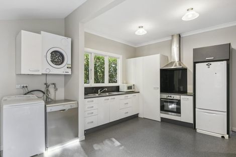 Photo of property in 5 Burrows Avenue, Karori, Wellington, 6012