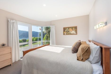 Photo of property in 2/35 Ranui Crescent, Diamond Harbour, Lyttelton, 8971
