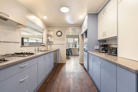 Photo of property in 18 Chippendale Crescent, Highbury, Palmerston North, 4412