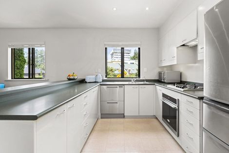 Photo of property in 118 Grantham Street, Hamilton Central, Hamilton, 3204