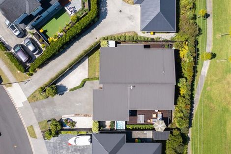 Photo of property in 7 Syd Grant Crescent, Orewa, 0931