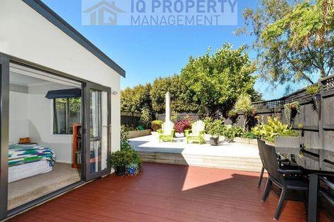 Photo of property in 54 Provence Esplanade, Te Atatu Peninsula, Auckland, 0610
